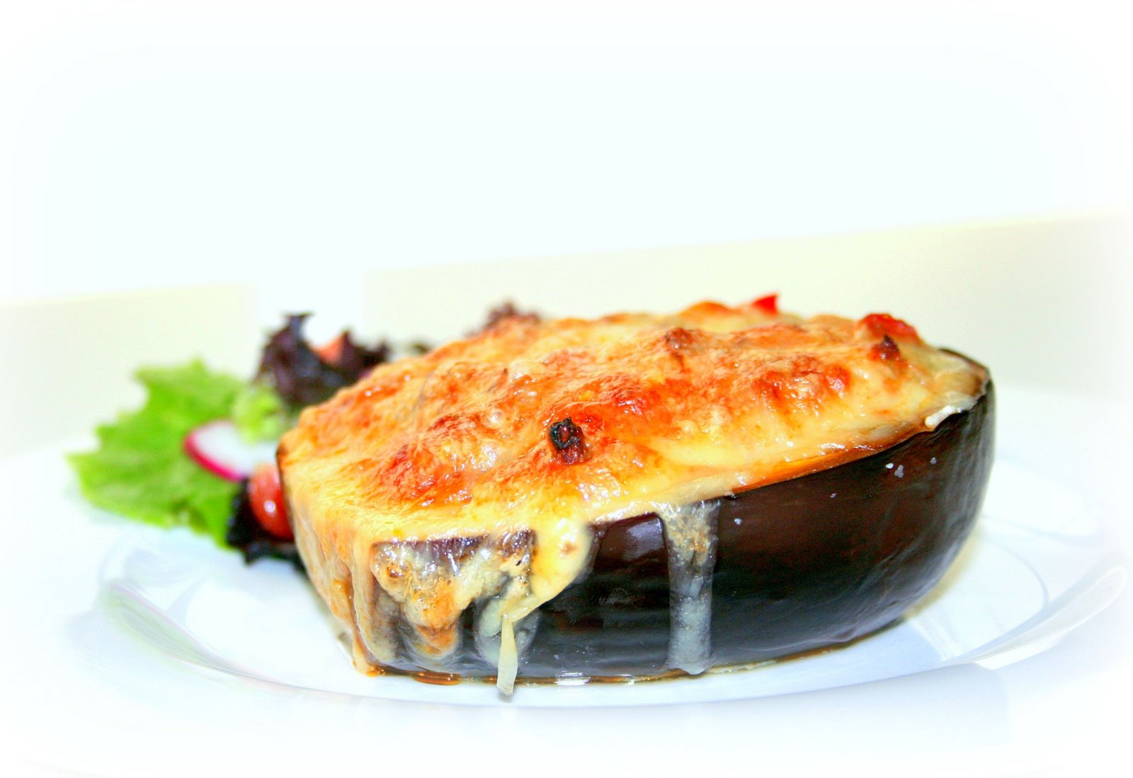 3 recetas de comida saludable para el trabajo Berenjena rellena, un menú saludable