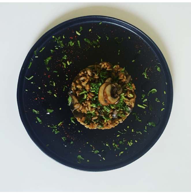 Risotto Cremoso de Champiñones Risotto Cremoso de Champiñones Por Amalia Casta