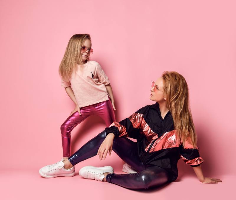 outfit con leggins: 10 tips para usar leggins dos mujeres con outfit con leggins