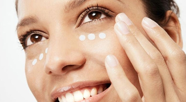 Cremas antiedad y antiarrugas: ¿Cómo frenar el envejecimiento de tu piel?